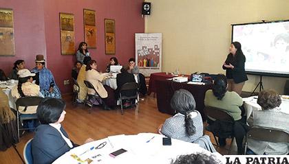 El Comité de mujeres de organizaciones sociales contra el Acoso y Violencia Política /RC Bolivia