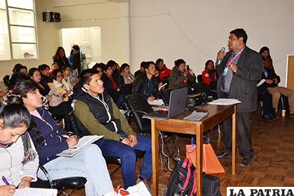 Representantes de la Red de Laboratorios de Oruro destacaron con su participación