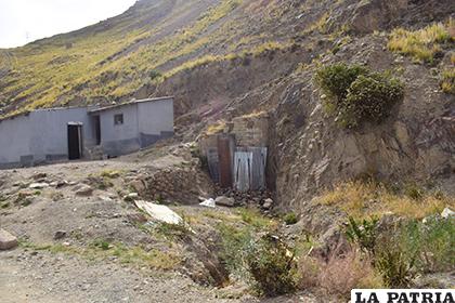 Arriba del sector de Dunkan existen bocaminas por donde ingresan los 