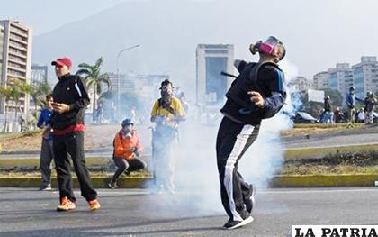 La violencia, fue la principal protagonista ayer en Venezuela /TABASCO HOY