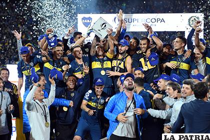 El festejo de los jugadores de Boca por la obtención del título/ ole.com