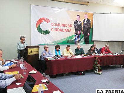 La semana pasada se reunieron los representantes departamentales junto a los candidatos /COMUNIDAD CIUDADANA