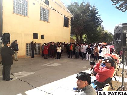 Asamblea desarrollada en el patio del Hospital General San Juan de Dios /LA PATRIA