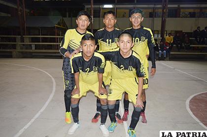 Equipo del colegio Ignacio León participa en la disciplina de futsal / Alex Zambrana/LA PATRIA