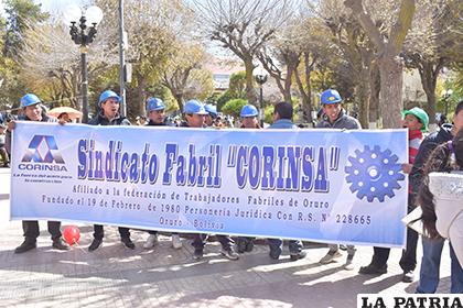 Trabajadores de Corinsa salieron en protesta de favoritismo a empresas extranjeras /LA PATRIA