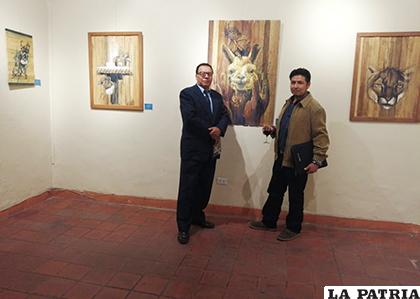 Carlos Ponce en su exposición en Sucre /FACEBOOK