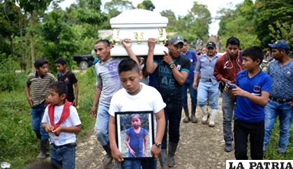 La guatemalteca de 7 años Jakelin Caal falleció el pasado mes de diciembre bajo custodia de la autoridad fronteriza de EE.UU. /GETTY IMAGES/BBC Mundo