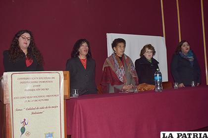 La mayoría de los activistas voluntarios en Oruro son mujeres /LA PATRIA