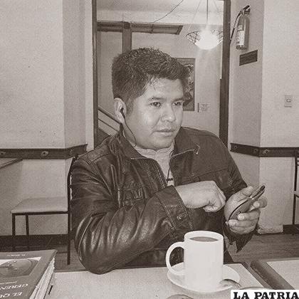Galo Hubner Mamani, director de la Radio FM Bolivia /ANP