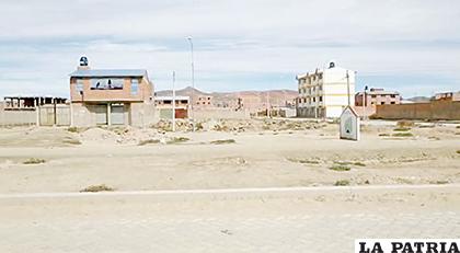 Gente de la urbanización Santa Ana al igual que de otros sectores de la urbe precisan ayuda /LA PATRIA