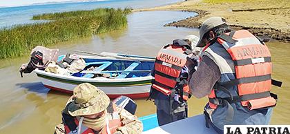 Efectivos navales rescatan con vida a un pescador reportado como desaparecido en Titicaca /ABI
