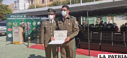 Reconocimiento al comandante Departamental de la Policía coronel Limberth Oporto /LA PATRIA