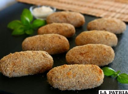CROQUETAS DE POLLO, CALABAZA Y ACELGAS