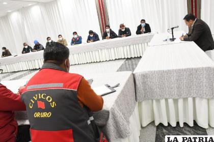 El Presidente Arce reunido con organizaciones orureñas /RR.SS.