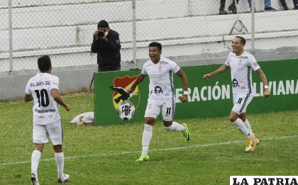 Real Santa Cruz se motivó con el triunfo ante Real Potosí a pesar de ello están en paro /APG