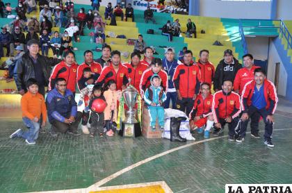 La Salvadora es campeón de esta categoría por segunda ocasión consecutiva /LA PATRIA