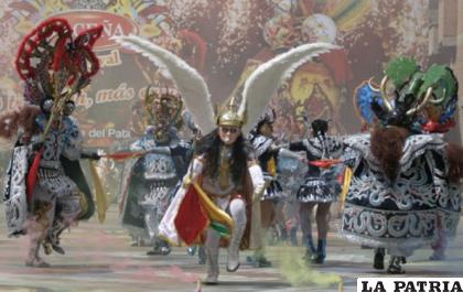 El Carnaval de Oruro, es Obra Maestra del Patrimonio Oral e Intangible de la Humanidad