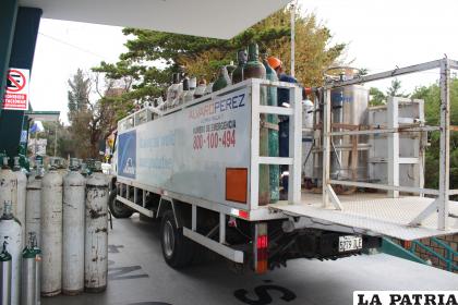 Hospital Obrero utiliza hasta 120 cilindros de oxígeno por día /LA PATRIA