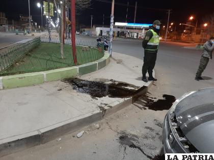 El conductor habría perdido el control para chocar contra el pretil /LA PATRIA