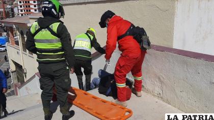 La joven estaba seminconsciente en las gradas colindantes al Santuario /la patria