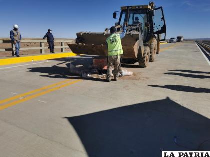 El puente empezó a construirse a fines de 2019  /ABC