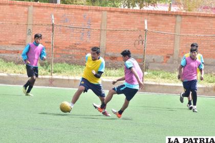 El cuadro de Shalon sigue preparándose para mantener su invicto y el liderato /Deportivo Shalon