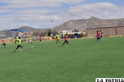 Jugadores nacionales y extranjeros probarán fortuna desde hoy en el “santo” /LA PATRIA
