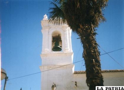 Campana de la Iglesia de San Francisco - Sucre, que la madrugada del 25 de mayo de 1809 Joaquín Lemoine llamó a rebato al pueblo de Sucre