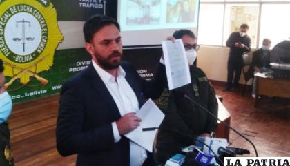 Ministro de Gobierno muestra los resultados de la investigación /RR.SS.