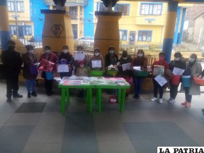 Madres de Huanuni respondieron con entusiasmo a la convocatoria /LA PATRIA