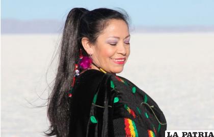 En 2019 Luisa Molina fue jurado calificador del festival “Aquí canta Bolivia” /Erbol