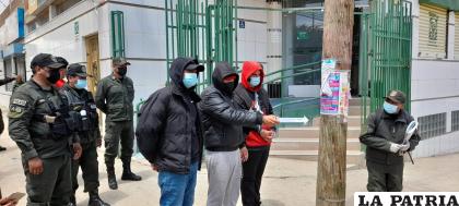 Están sindicados de asesinar a un guardia de seguridad en el local Filadelfia /LA PATRIA
