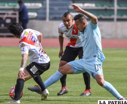 Choque de paceños con pronóstico reservado /premiunsport.com