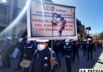 No había mucho entusiasmo en algunos trabajadores de YPFB /LA PATRIA