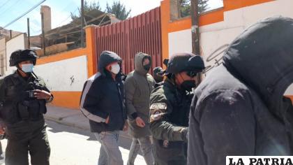 El principal implicado junto a tres guardias guardan detención preventiva / LA PATRIA