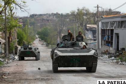 Tropas rusas en Mariupol /REUTERS /Alexander Ermochenko