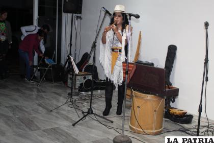 Tania Peredo mostró su pasión por la música desde muy temprana edad /FACEBOOK