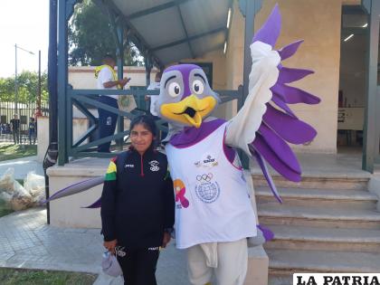 Jhoselyn Cuizara la única orureña que obtuvo una medalla en el certamen /COD