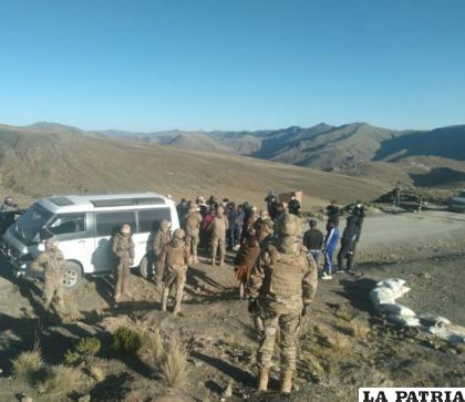 Comunarios denunciaron que militares favorecían el robo de mineral / Comando de la Policía de Oruro