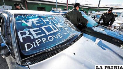 Vehículo recuperado por Diprove /LA RAZÓN