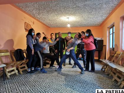  Integrantes de Arlequín Producciones y de los talleres de Artes Escénicas /LA PATRIA  