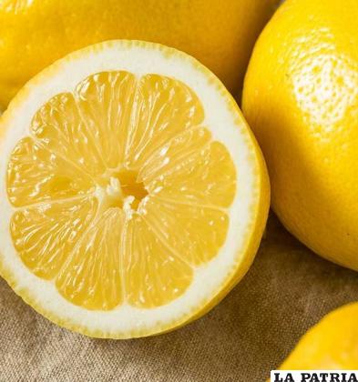 El limón tiene múltiples beneficios /MEJOR CON SALUD