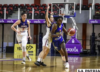 Jhonson la imagen descollante de Carl A-Z /Fiba.basquetball
