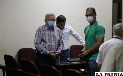 El exgobernador de Santa Cruz, Rubén Costas luego de la audiencia /APG