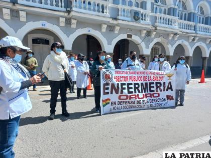 Enfermeras del sector público salieron a las calles 
/LA PATRIA