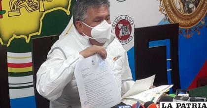 El presidente del Colegio Médico de Bolivia, Luis Larrea advierte medidas de presión /APG