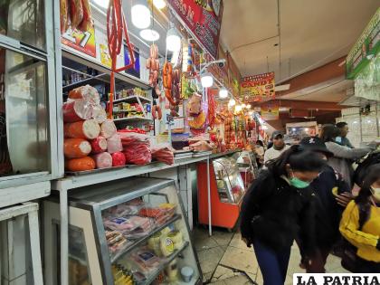 En el mercado orureño el producto aún puede encontrarse /LA PATRIA 