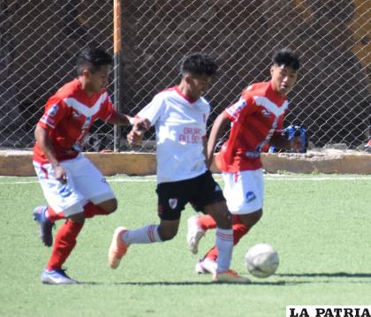 Buen cotejo entre JCDT y Rosario Central /LA PATRIA