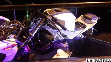 La motocicleta tenía daños de poca magnitud y fue trasladada a Tránsito /LA PATRIA