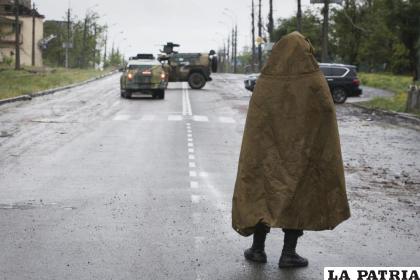 Estados Unidos envía millonaria ayuda en armas a Ucrania /AP